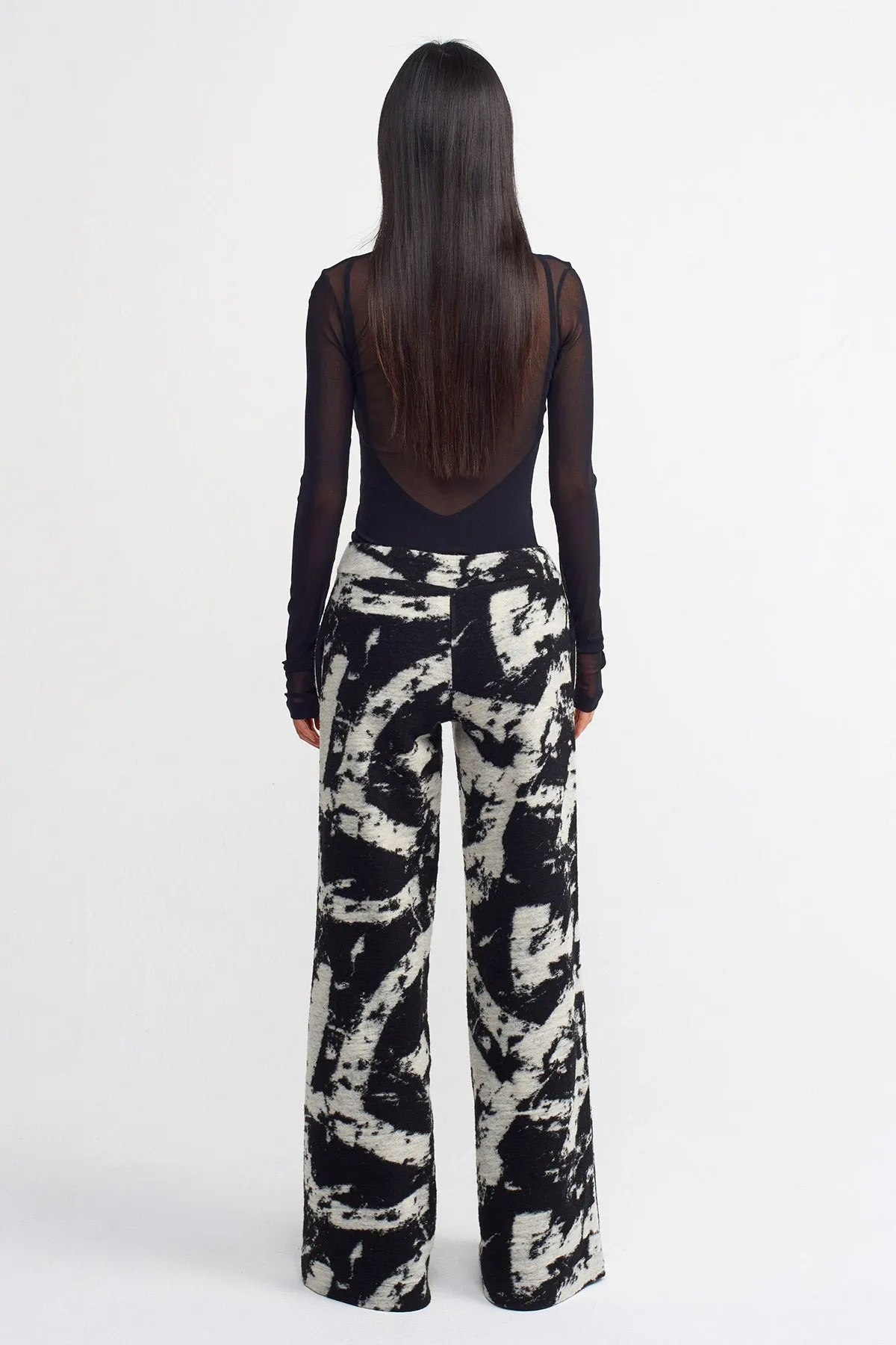 Nu Straight Wide Leg Trouser Black/Off White