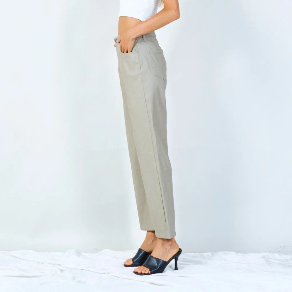 Trendy wide-leg trousers wholesale